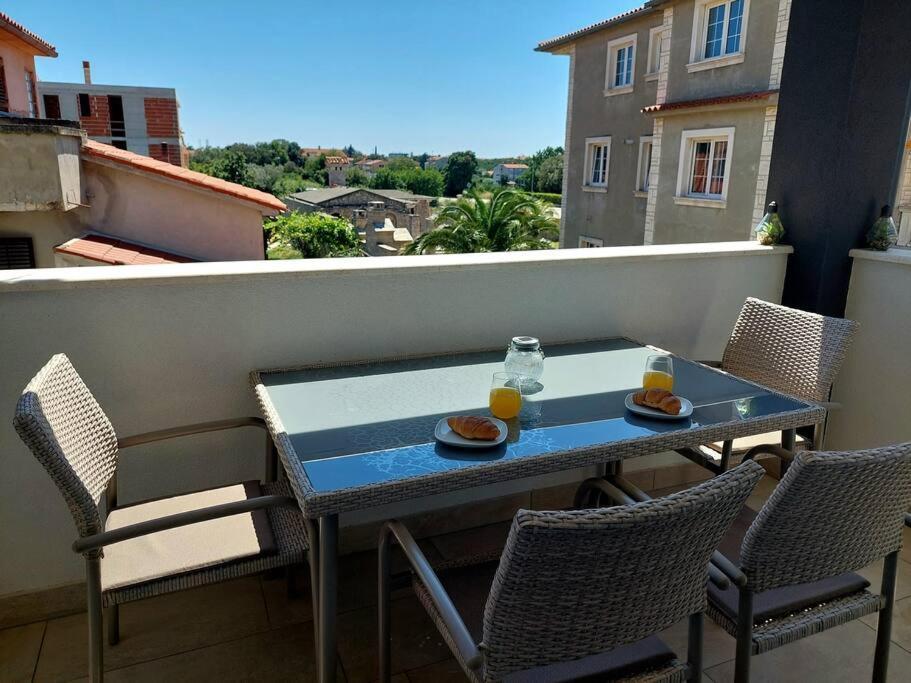 Valux Apartment *